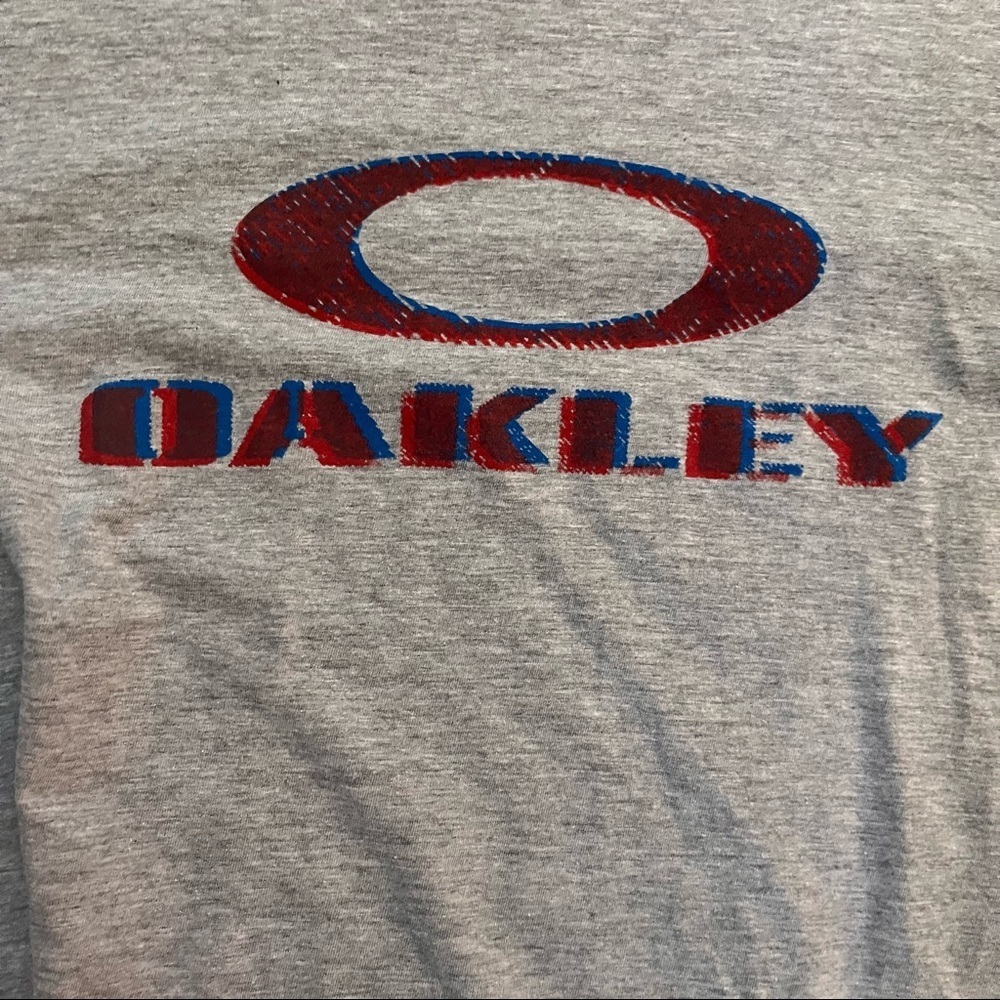 Oakley Mens SS short sleeve T-shirt Sz medium gray blue red regular fit